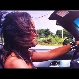 Meet your Posher, Linda